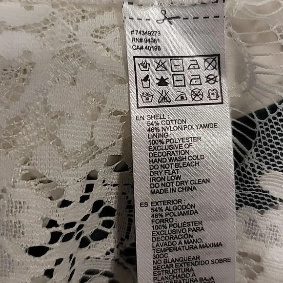 Forever 21 Essentials white lace swimsuit cover up.  NWOT - Picture 6 of 7